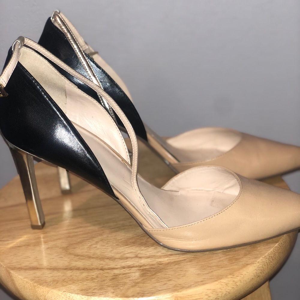 Two tone Nine West pumps